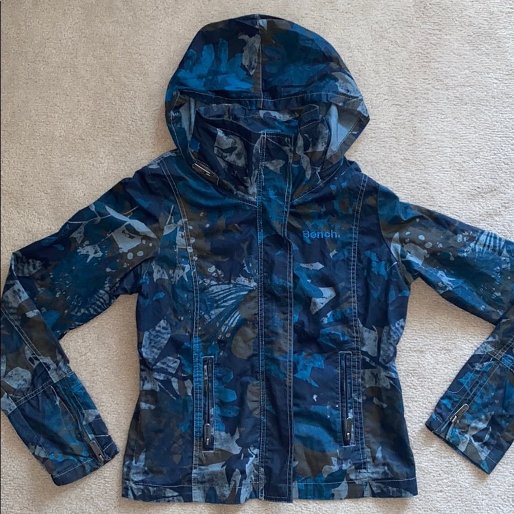BENCH spring water resistant jacket